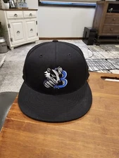 Bennington Badgers Hat Cap Fitted Size 7 1/4-7 5/8 (H5)