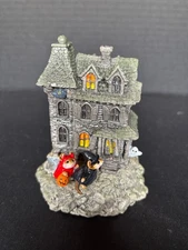 Wee Forest Folk Retired M-165 - Haunted Mouse House