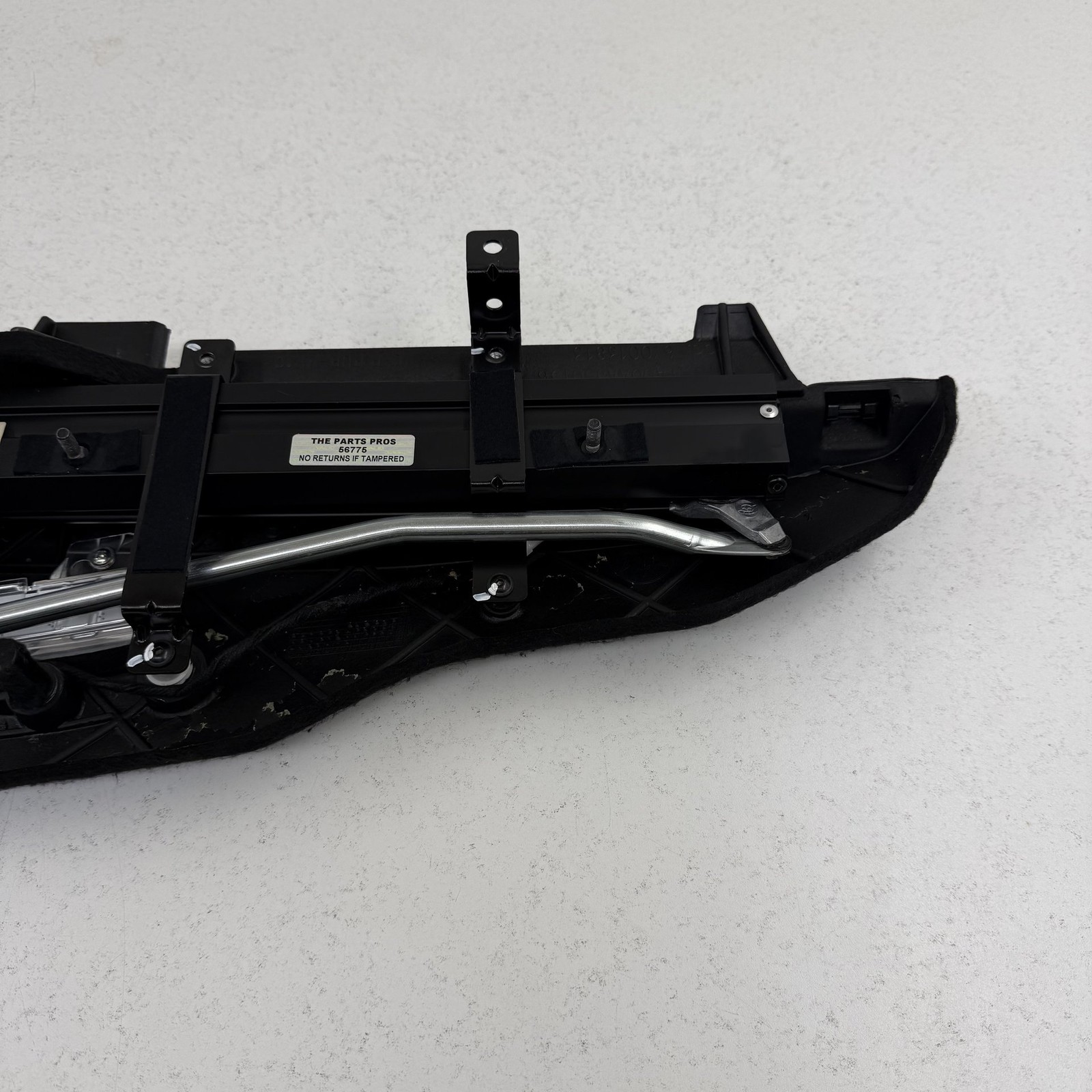 Maserati Ghibli 2014-2024 Rear Rear window sunshade