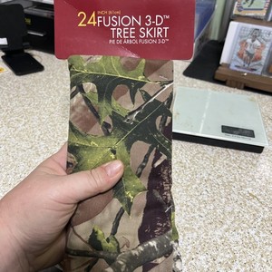 Fusion 3-D Christmas Tree Skirt Camo 24 Inches
