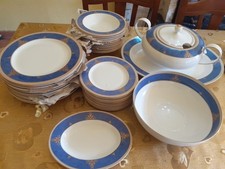 servizio piatti 12 persone porcellana Le Perle Premiere rifiniture blu e oro