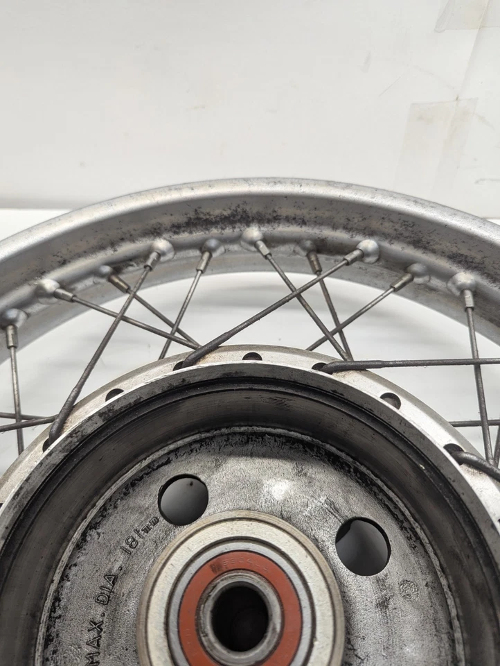 Llanta trasera Honda Cb750 Cb750k llanta radiada tambor 18 pulgadas 1977-1978 Foto 3 de 4