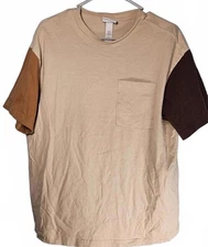 H&M Relaxed Fit Men's T-Shirt Cream Color With Color Blocked Sleeves Size Medium