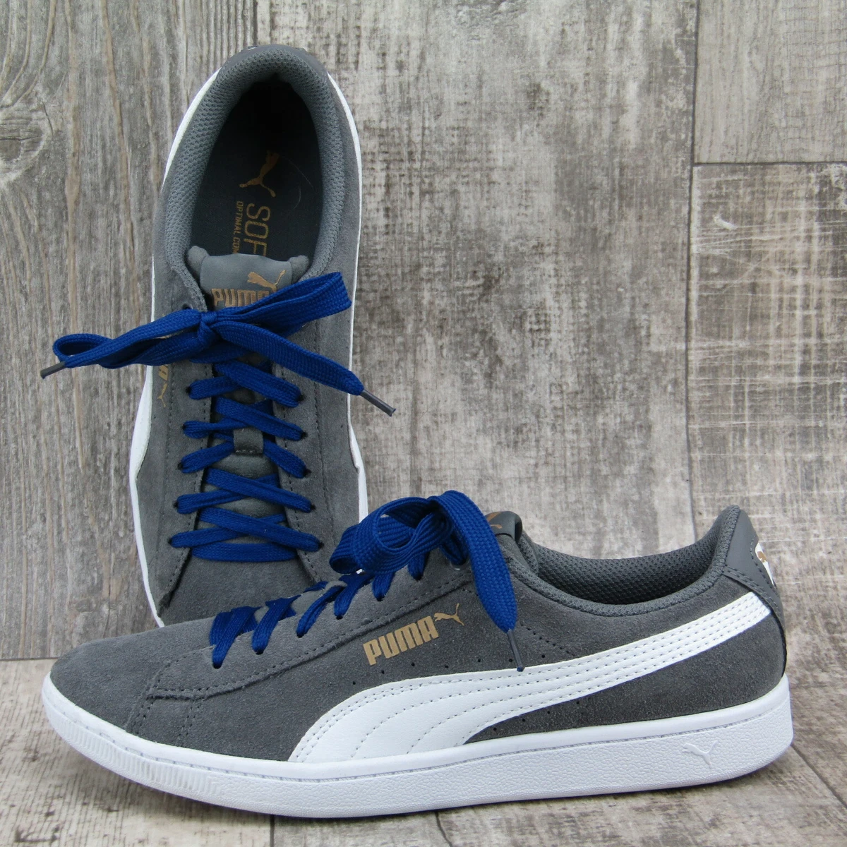 grey puma tennis shoes