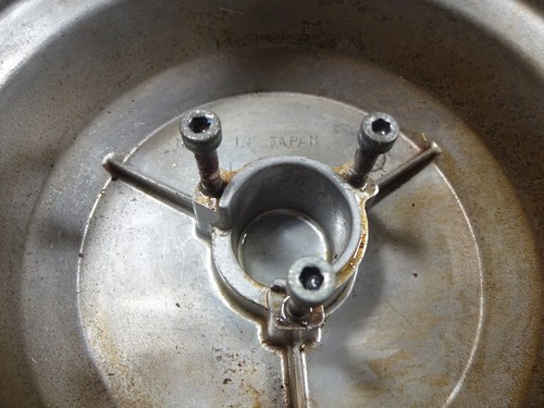 Kawasaki 1980 KZ750 E KZ 750 OEM Engine Stator Cover - Picture 11 of 13