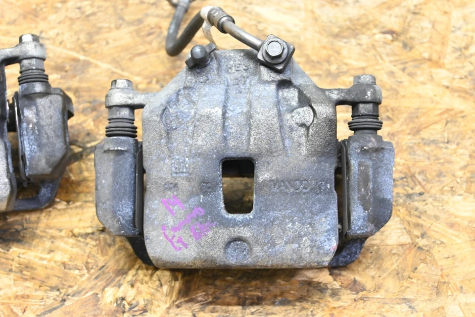 Juego de pinzas de freno mando delanteras izquierda y derecha 10-15 Chevy Camaro 3,6 L OEM 81 k Foto 3 de 4