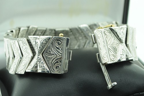 KONSTANTINO Sterling Silver and 22K Yellow Gold Heavy Link Bracelet w/ Jadite 7" - Picture 6 of 8