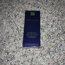 Estee Lauder Double Wear Stay In Place Makeup Shade 1W2 SAND  1oz / 30ml