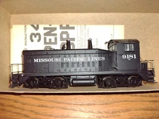SW7 Missouri Pacific switcher proto 2000 runs