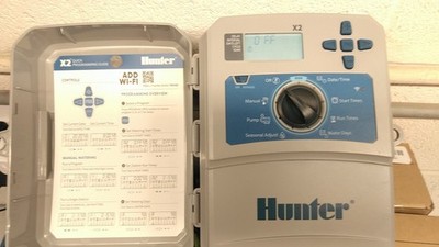 Hunter Industries Hydrawise X2 Outdoor Irrigation Controller 6-Station - White