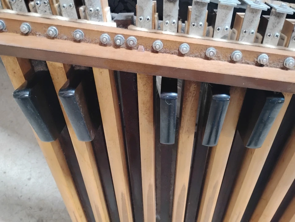 Conjunto de pedal de bajo vintage de órgano de 25 notas! ¡HAZ OFERTA! ¡GRAN PEDAL DE FUNCIONAMIENTO! Foto 2 de 4