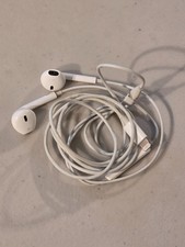 Apple EarPods Lightning Connector Wired Earbuds iPhone Headphones
