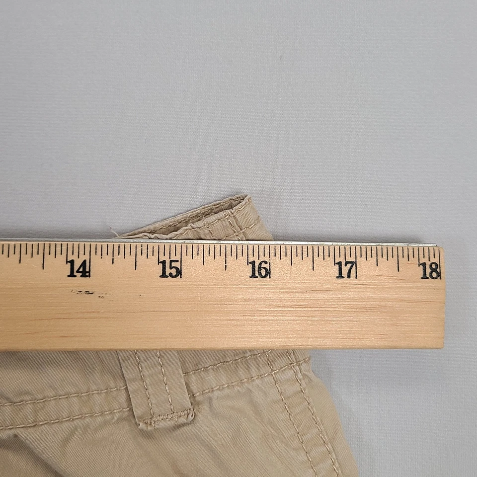 Apt 9 Shorts Womens 10 Beige Cargo Casual Comfort Stylish Everyday Wear - Image 4 of 4