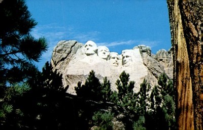 Mount Rushmore Monument, 30870-B, 1930s Postcard