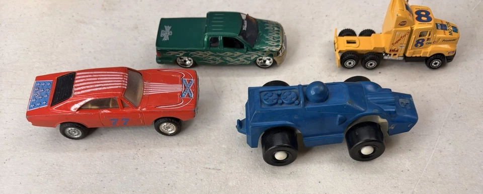 Lot Of Vintage Toy Cars: Lesney, Matchbox, Hot Wheels, Diecast, Corgi, Etc. - Image 4 of 4