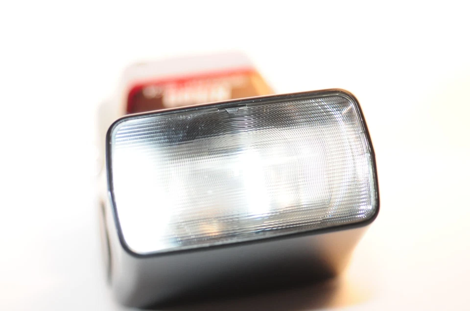 Nikon SB-24 SB 24 Speedlight A-TTL Flash READ for FILM Camera F5 N80 FM2n FE2 FA - Image 4 of 4