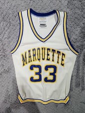Vintage Marquette Golden Eagles Medalist Sand Knit Jersey #33 Size 40