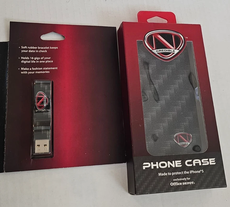 NCredible Funda Trasera de Fibra de Carbono para Iphone 5 y 16gb Flash Drive Pulsera Nueva Foto 4 de 4