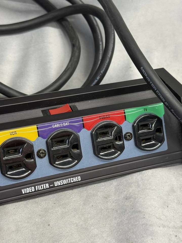 Vintage Monster Power HTS1000 Home Theatre PowerCenter Power Conditioner A/V - Image 4 of 4