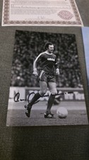 Hand signed Franz Beckenbauer pic with COA & vintage Magazine Inc sticker vgc