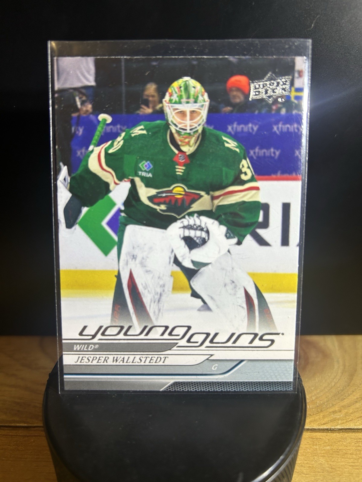 Jesper Wallstedt Young Guns 2024-25 Upper Deck Series 1 #202