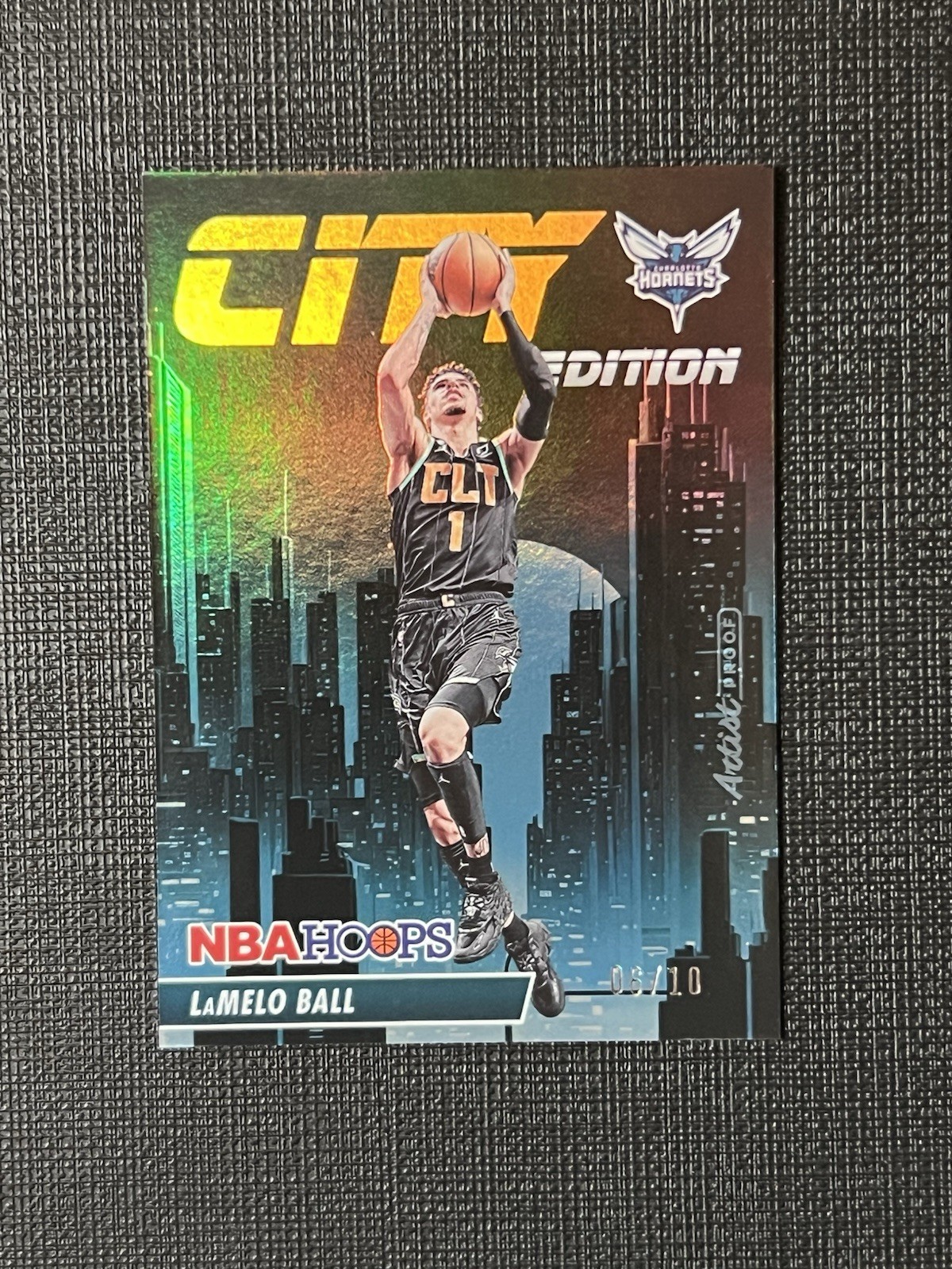 LaMelo Ball #1 Artist Proof Gold /10 | 2023-24 Panini NBA Hoops - City Edition