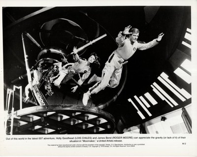 Lois Chiles Roger Moore James Bond Moonraker 8x10 original photo #V9963