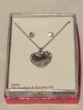 NWT 18" Sister Pendant  Earring Set