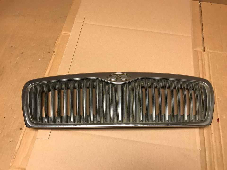 Infiniti Q45 2002 2003 2004 parrilla delantera 62310-67U00 Foto 2 de 4