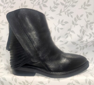 Cinzia Araia Leather Hidden Heel Boots Women's Size 38 / 8 Black