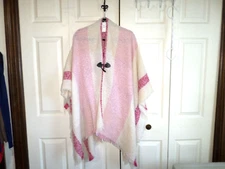 HALSTON - NWT - BEAUTIFUL Poncho/Shawl/Wrap w/Toggle Closure - Multicolor - OS