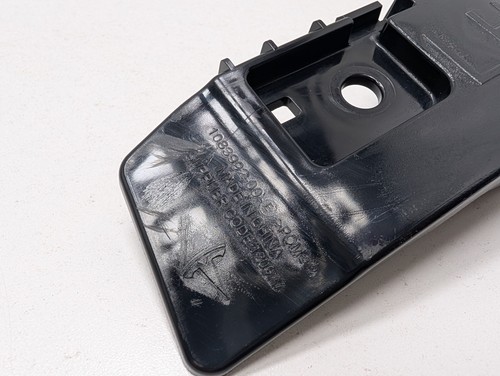 TESLA MODEL 3 1083992-00-E OEM - Picture 22 of 24
