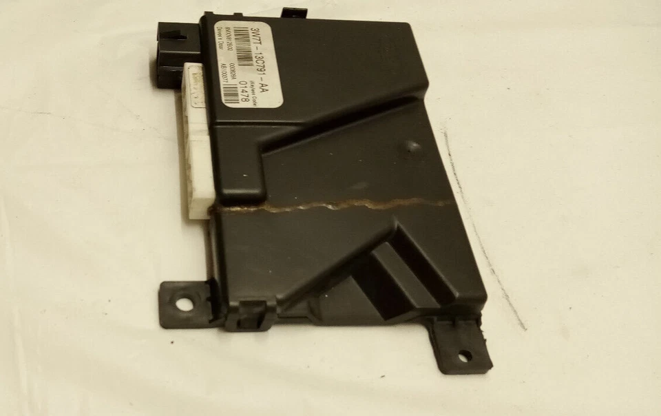 Ford Crown Victoria 2003-2004 módulo puerta conductor entrada sin llave 3W7T-13C791-AA Foto 2 de 4