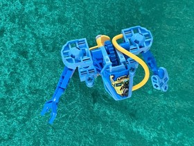 LEGO Technic Throwbots -- Scuba 8503 * 100% Complete w/ Book, Case, Discs * 1999