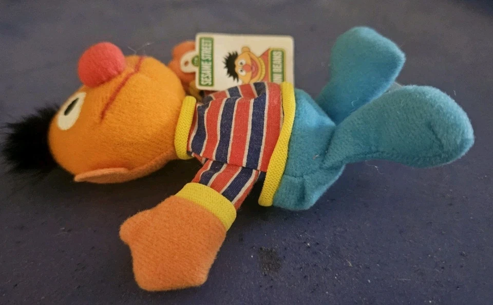 Ernie Bean Bag Muñeco de Peluche Juguete Plaza Sésamo Kellog's 1999 - EX - Envío Gratis Foto 3 de 4