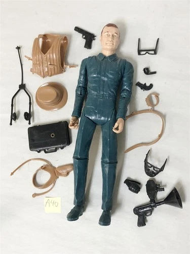 1960s MARX MIKE HAZZARD SPY AGENT WITH ACCESSORIES LOT #40