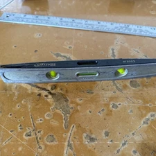 Vintage CRAFTSMAN  No. 3983   9-in.  3 Bubble   Aluminum Torpedo  LEVEL