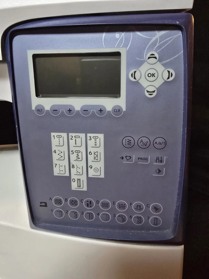 💝💝 Husqvarna Viking Sapphire 835 sewing machine 💜💜 - Image 3 of 4