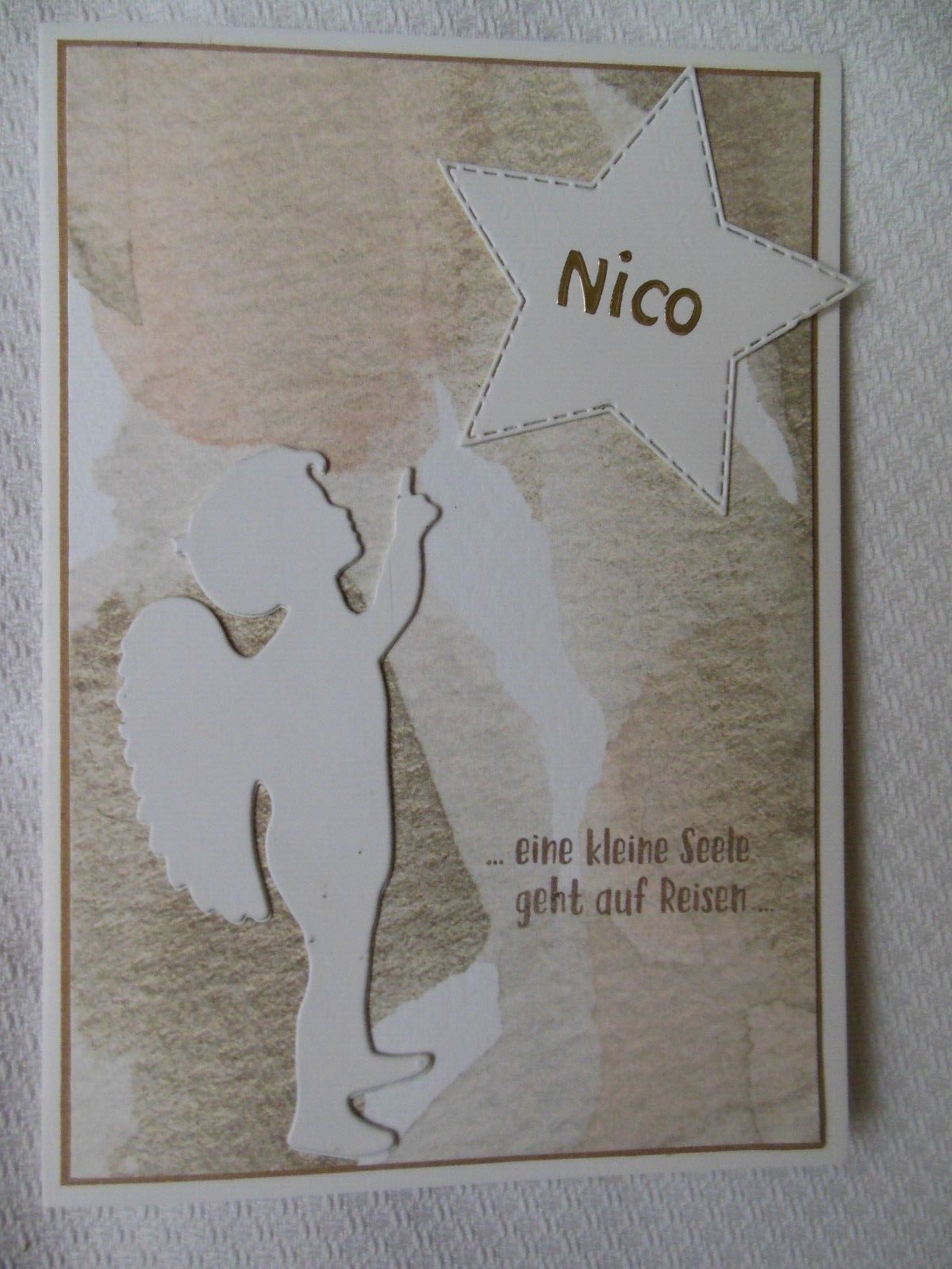 Trauerkarte Sternenkind, mit Vornamen, eine kleine Seele geht auf Reisen, Stern