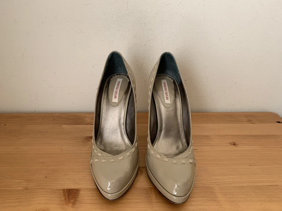 $329 Zapatos de salón Rebecca Taylor para mujer talla 7B Mallory beige charol Foto 3 de 4