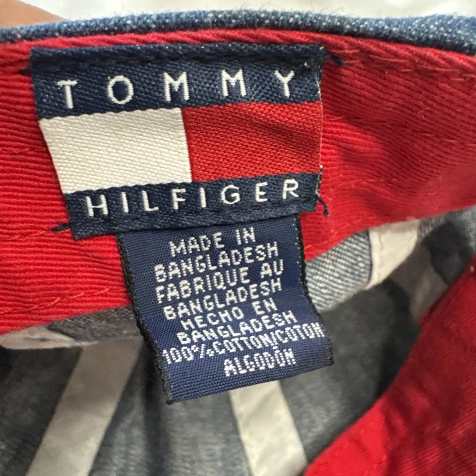 Gorra de mezclilla ajustable TOMMY HILFIGER azul/rojo para bebé/niño pequeño Foto 4 de 4