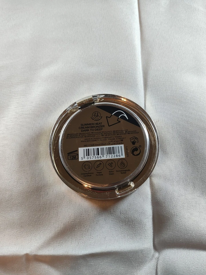 Sujetador Los Angeles Summer Heat Cream Bronceador, Oscuro a Profundo, Maquillaje Cosmético Radiante Foto 2 de 2