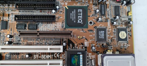 Soyo SY-5EHM-VIA MVP3 Chipset Super Socket 7+AMD K6-2/333AFR+RAM-1MB Cache - Picture 3 of 4
