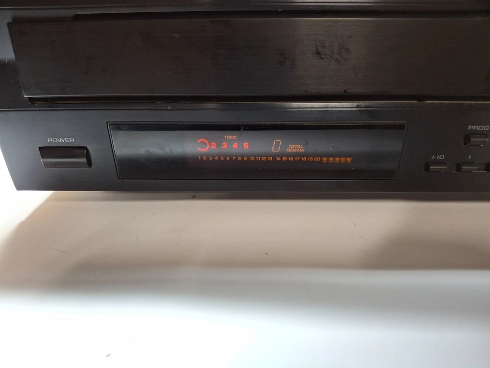 Cambiador de discos compacto Yamaha CDC-665 5 discos vintage 1997, no reproduce discos Foto 2 de 4