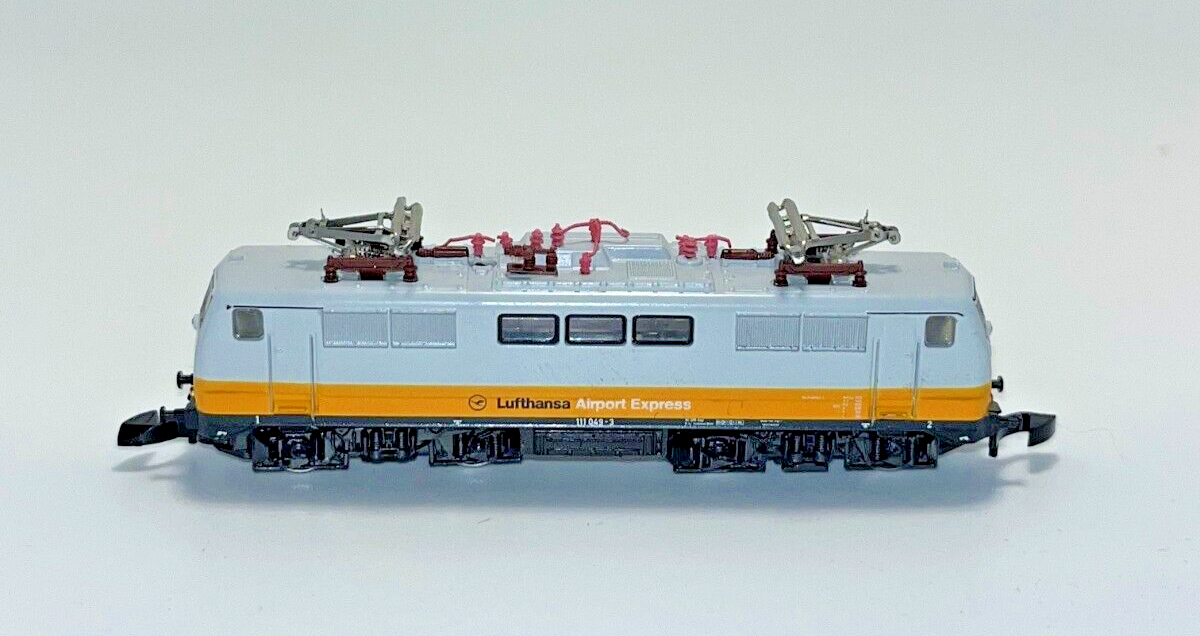 Z Scale Marklin 8155 Electric Locomotive Passenger Lufthansa