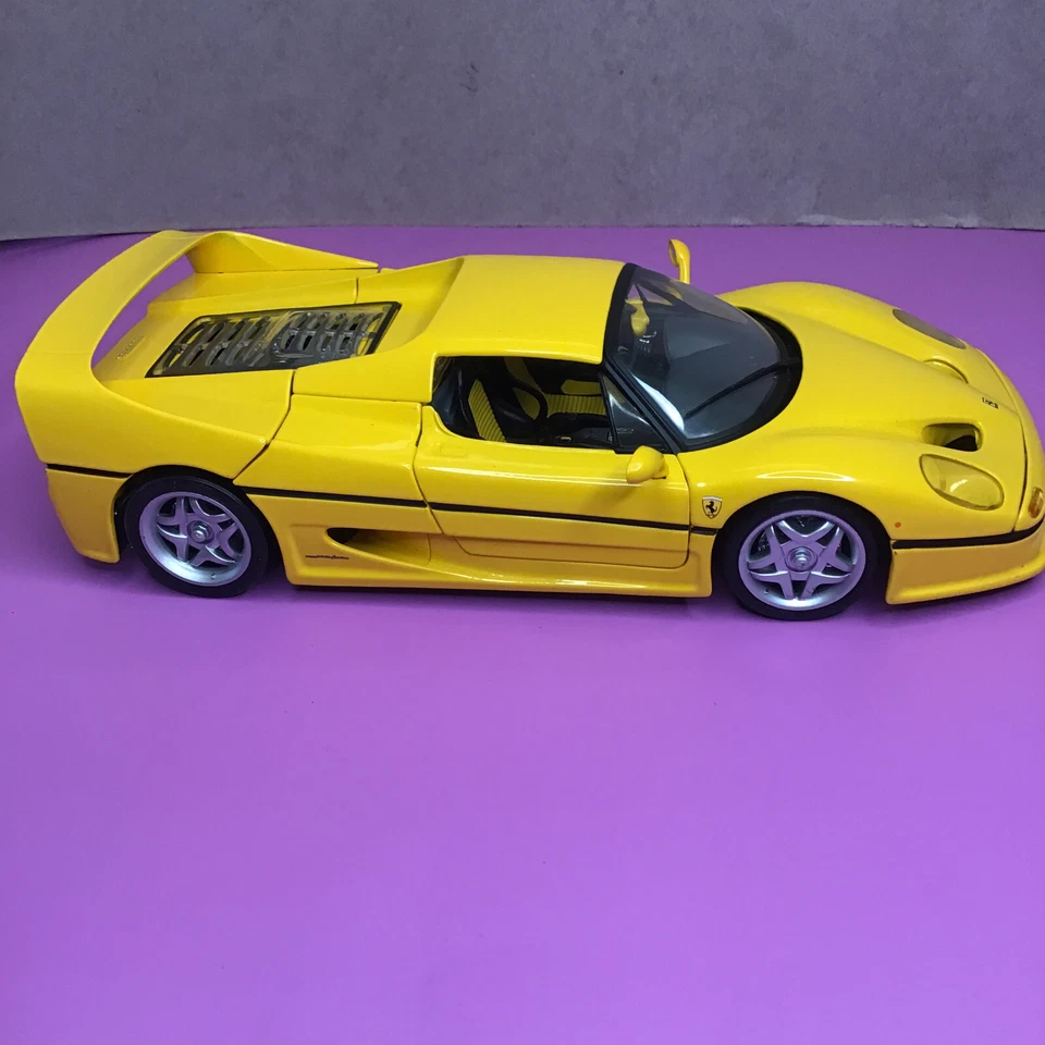  Hot Wheels FERRARI F50 YELLOW Black 1/18 1998 Mattel  - Image 3 of 4