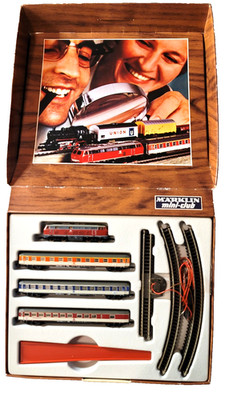 Z Marklin 8901 BR216 025-7 Diesel DB 3-Car Passenger Set (tested) #2