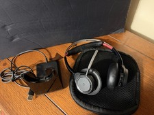 Plantronics Voyager Focus UC Bluetooth B825 Headset w/ Charging Base and Case