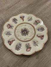Cracker Barrel Easter Treasures Deviled Egg Plate Dish