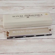 Suzuki SU-21F Harmonica with Case Used NNE
